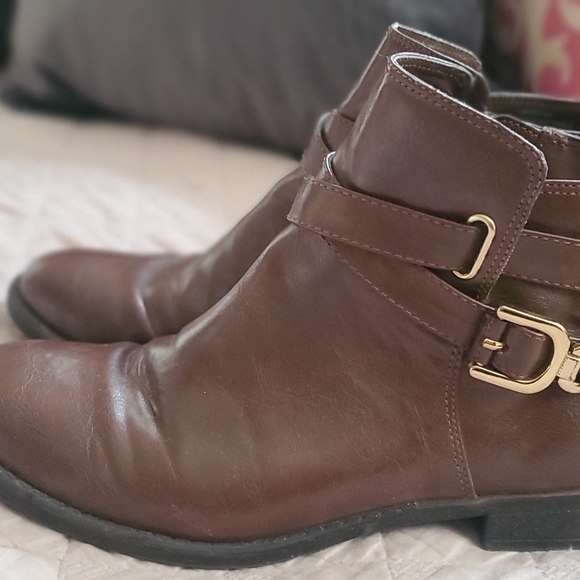 boots - size 7M - Picture 3 of 6